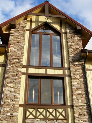 Частный дом. Камень «Англия»