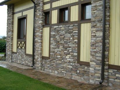 Частный дом. Камень «Англия»