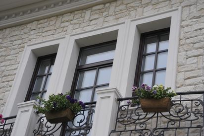 Частный дом. Камень «Саграда»