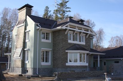 Частный дом. Камень «Гранат»