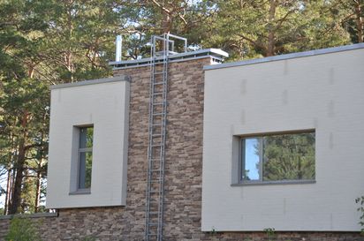 Частный дом. Камень «Англия»